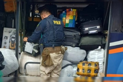 PRF encontra ossada humana e cinzas em ônibus que seguia de São Paulo para o Piauí