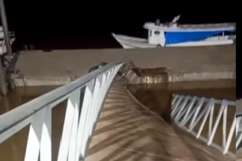 PONTE DO ANTIGO TRAPICHE DE ICOARACI DESABA E ASSUSTA TRABALHADORES