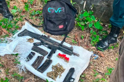 Arsenal é apreendido em área de mata em Marituba